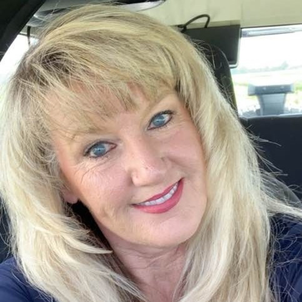 Meet your Posher, Tina